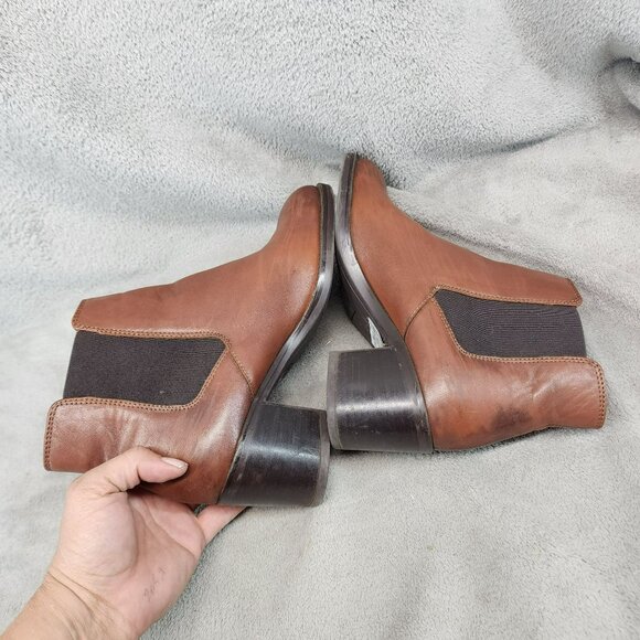 Clarks Shoes Womens Size 7.5 Brown Leather Chelsea Boots *Read* - Picture 7 of 13